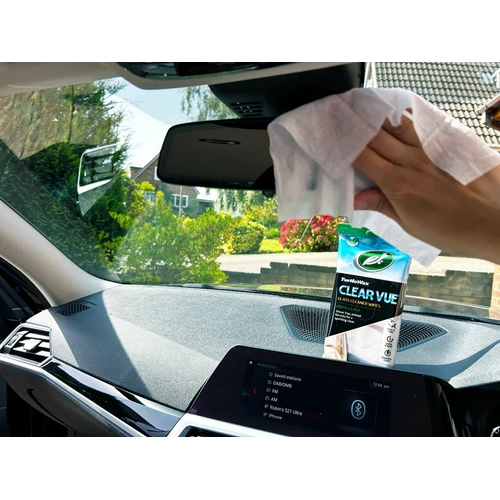 Turtle Wax Clear Vue Glass Cleaner Wipes 24 Pack 103302 thumbnail